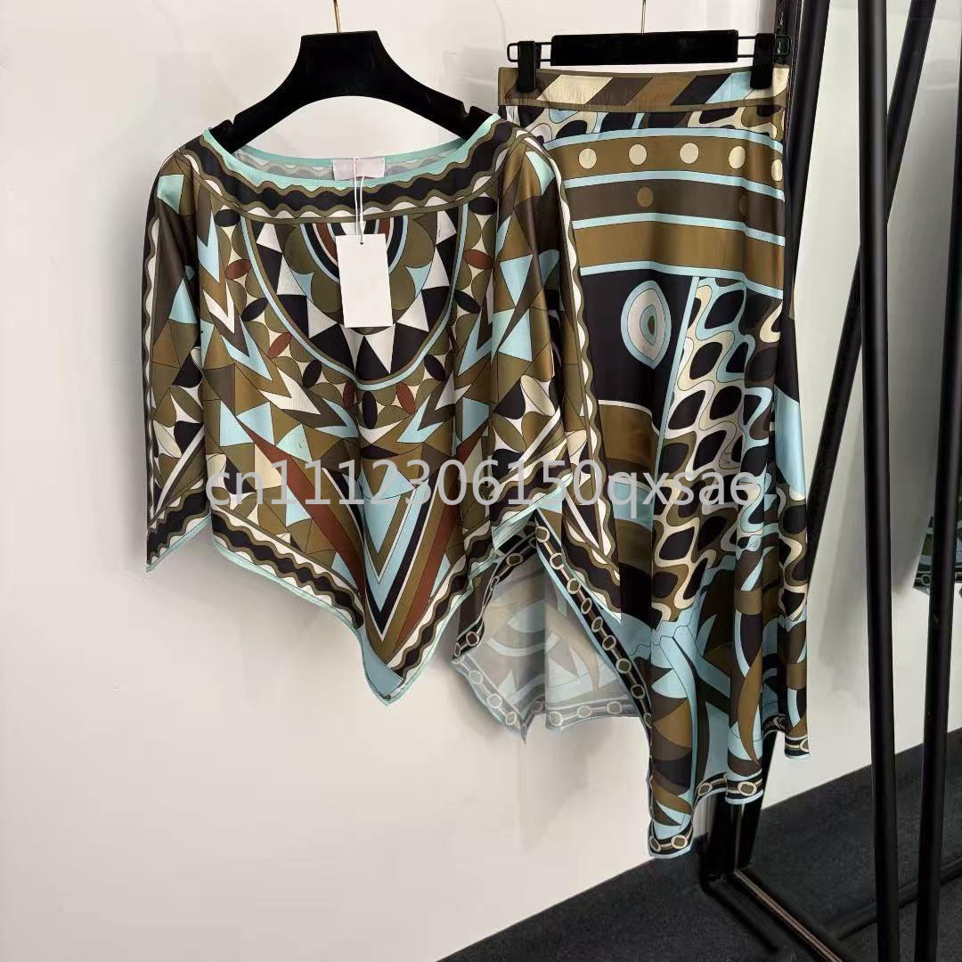 Asymmetric Top Women - Luxury Design Women's Black Cloak Dress