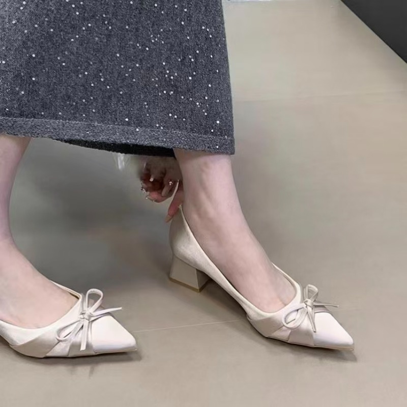 Retro Mid-length Single Shoes  - огляд і ціна Women'S Fashion Belts