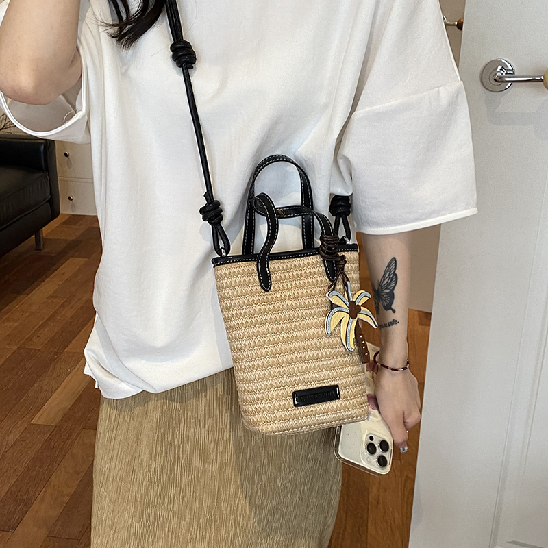 Women Mini Straw Woven Bucket  - огляд і ціна Women'S Fashion Trends 2026 Spring Summer